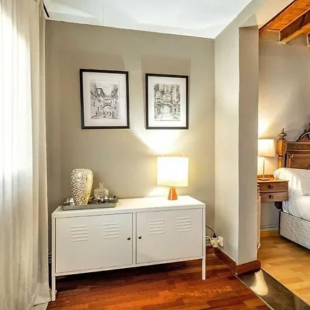 Paseo De Gracia Sunny 2br Penthouse Apartment